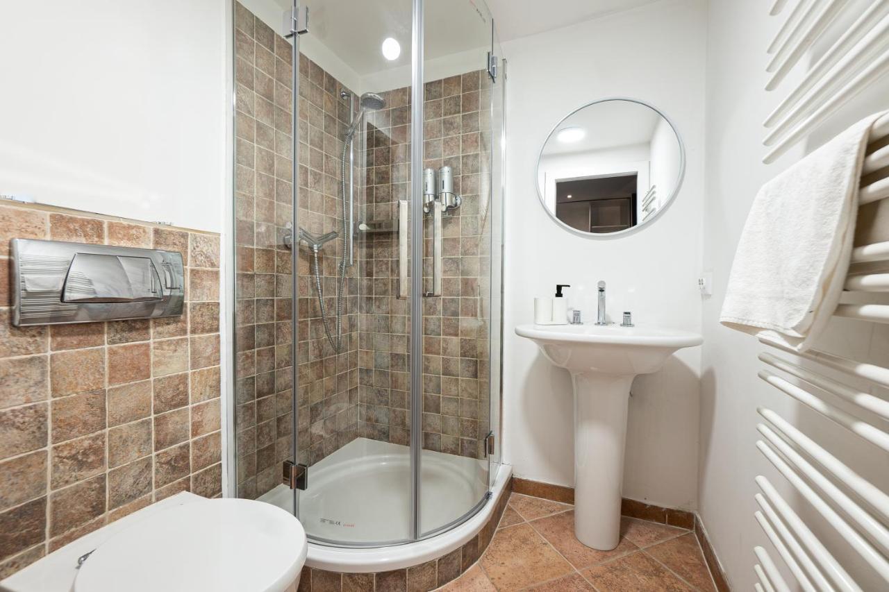 Brand-New Double Bedroom Apartment Bécs Kültér fotó